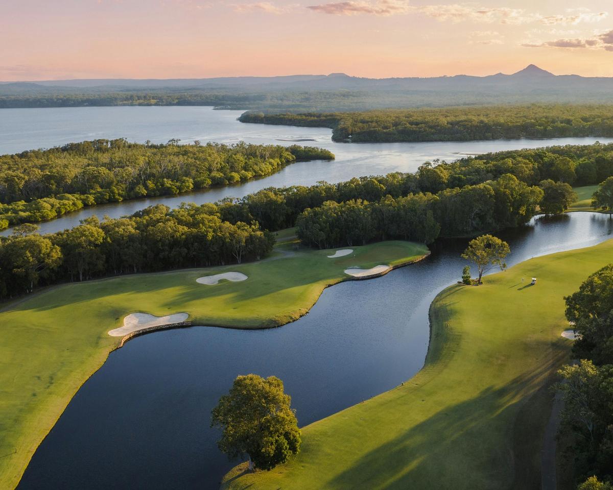 Noosa Springs 5th Hole Par 4