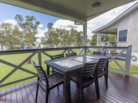 Lakeview Villa
