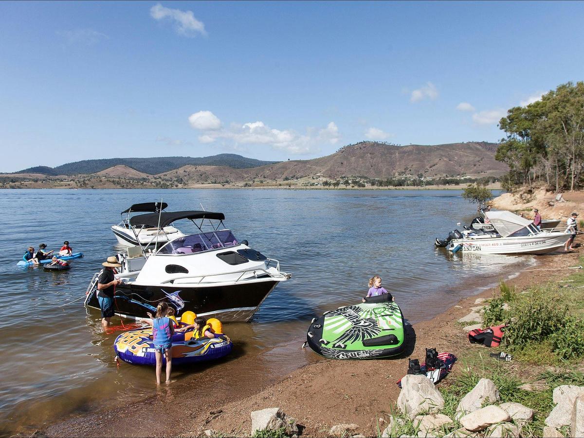 NRMA Lake Somerset Holiday Park