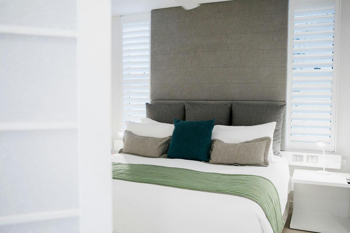 One Bedroom Beachfront Rooftop Terrace Apartment
