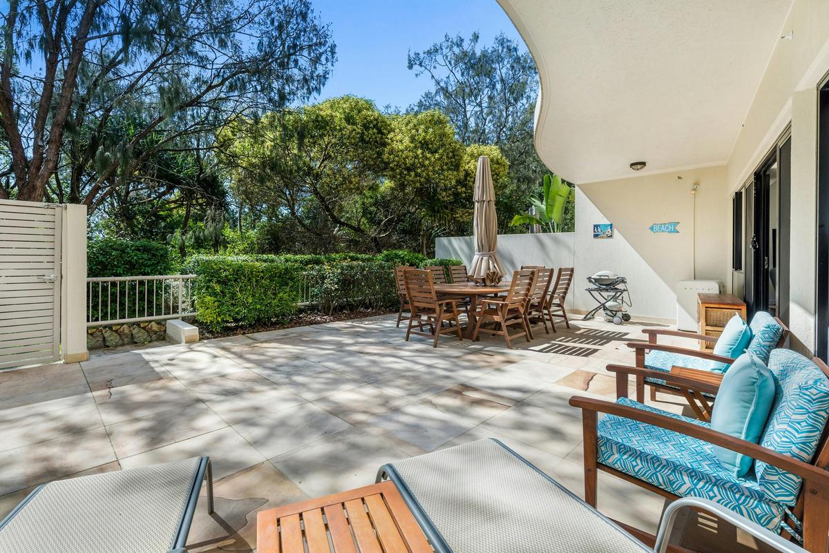 Deluxe Three Bedroom with Beach Access - Apartments 2 & 4