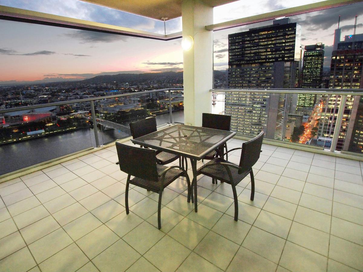 2 Bedroom River Views