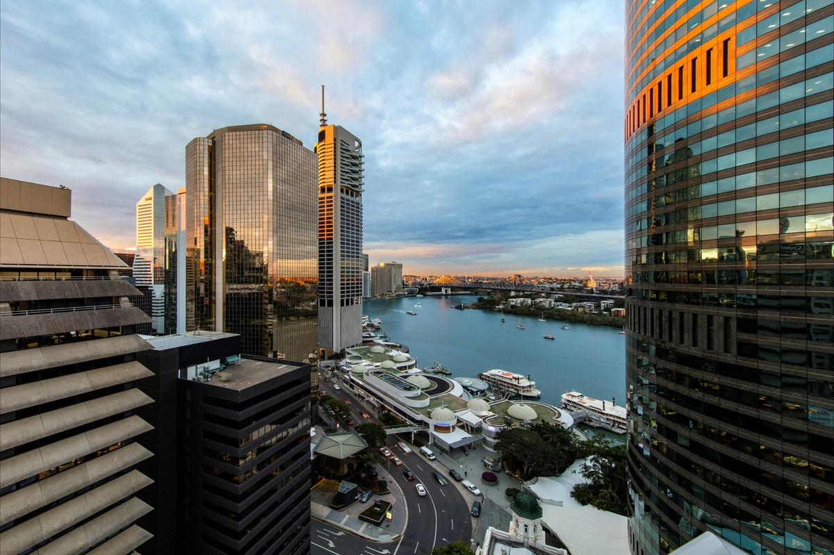 2 Bedroom Story Bridge View Apartment
