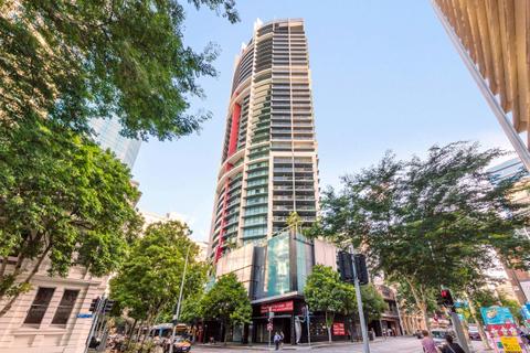 Oaks Brisbane on Felix Suites