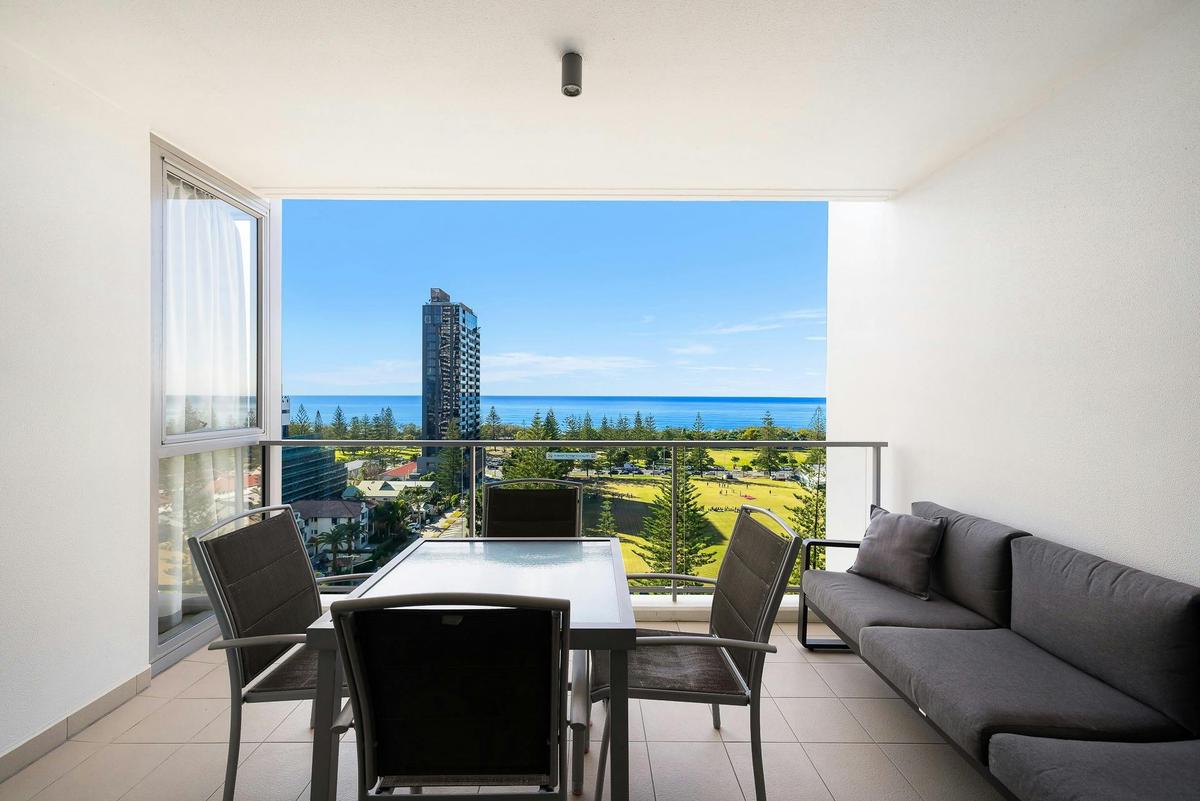 1 Bedroom Ocean View Apartment