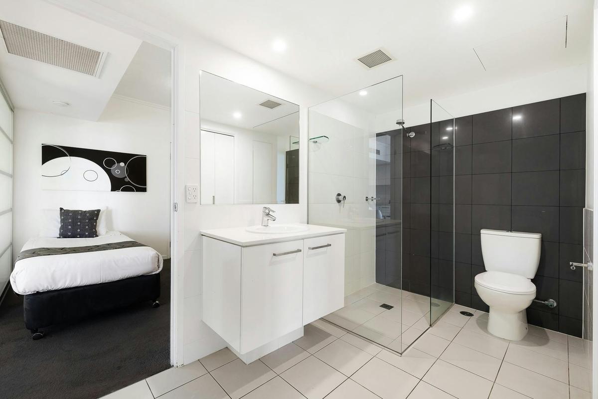 2 Bedroom 1 Bathroom Apartment