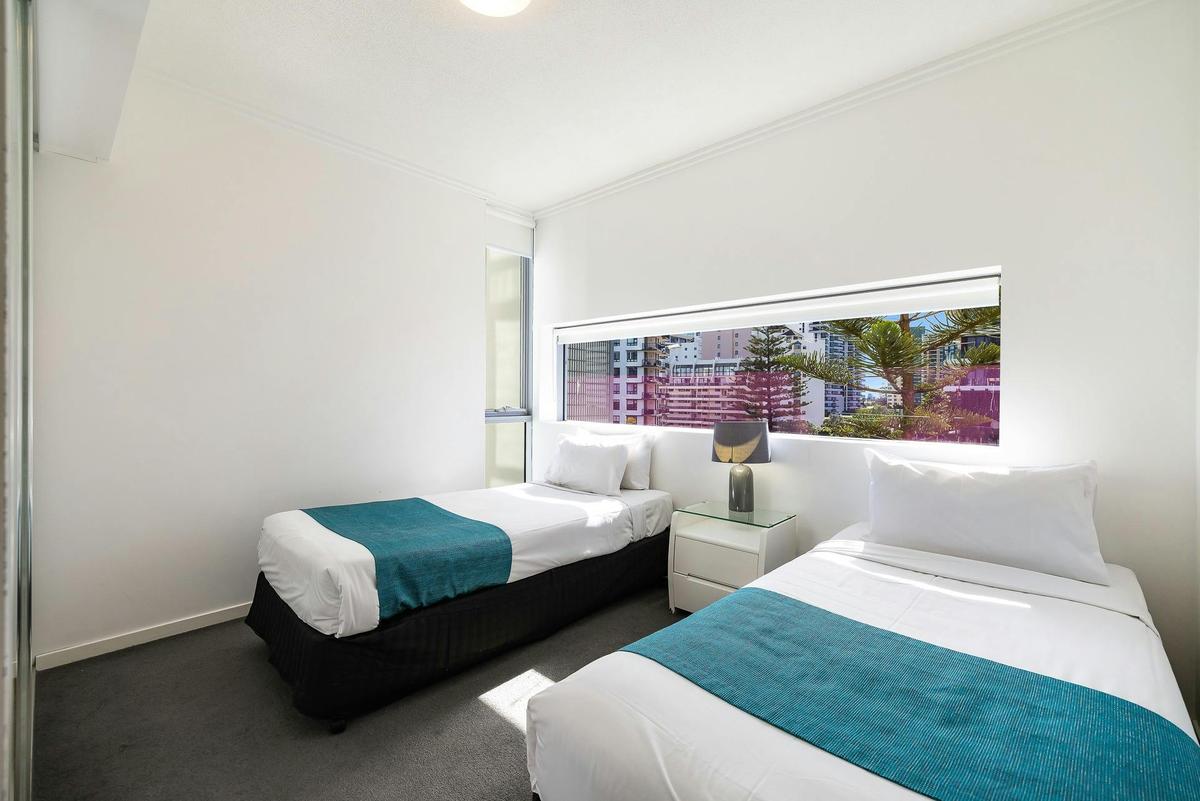 2 Bedroom 2 Bathroom Apartment