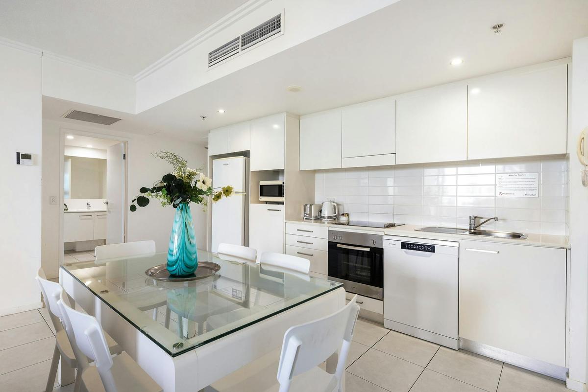 2 Bedroom 2 Bathroom Apartment