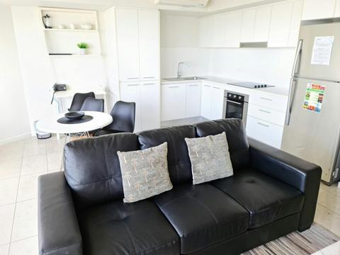 1 Bedroom  Apartment (walk-in Shower) Ocean, town, hinterland view