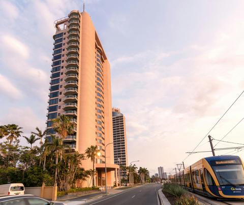Oaks Gold Coast Hotel