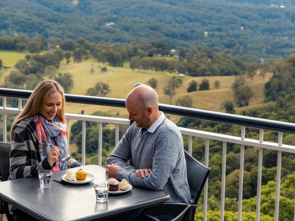 Edge, Montville