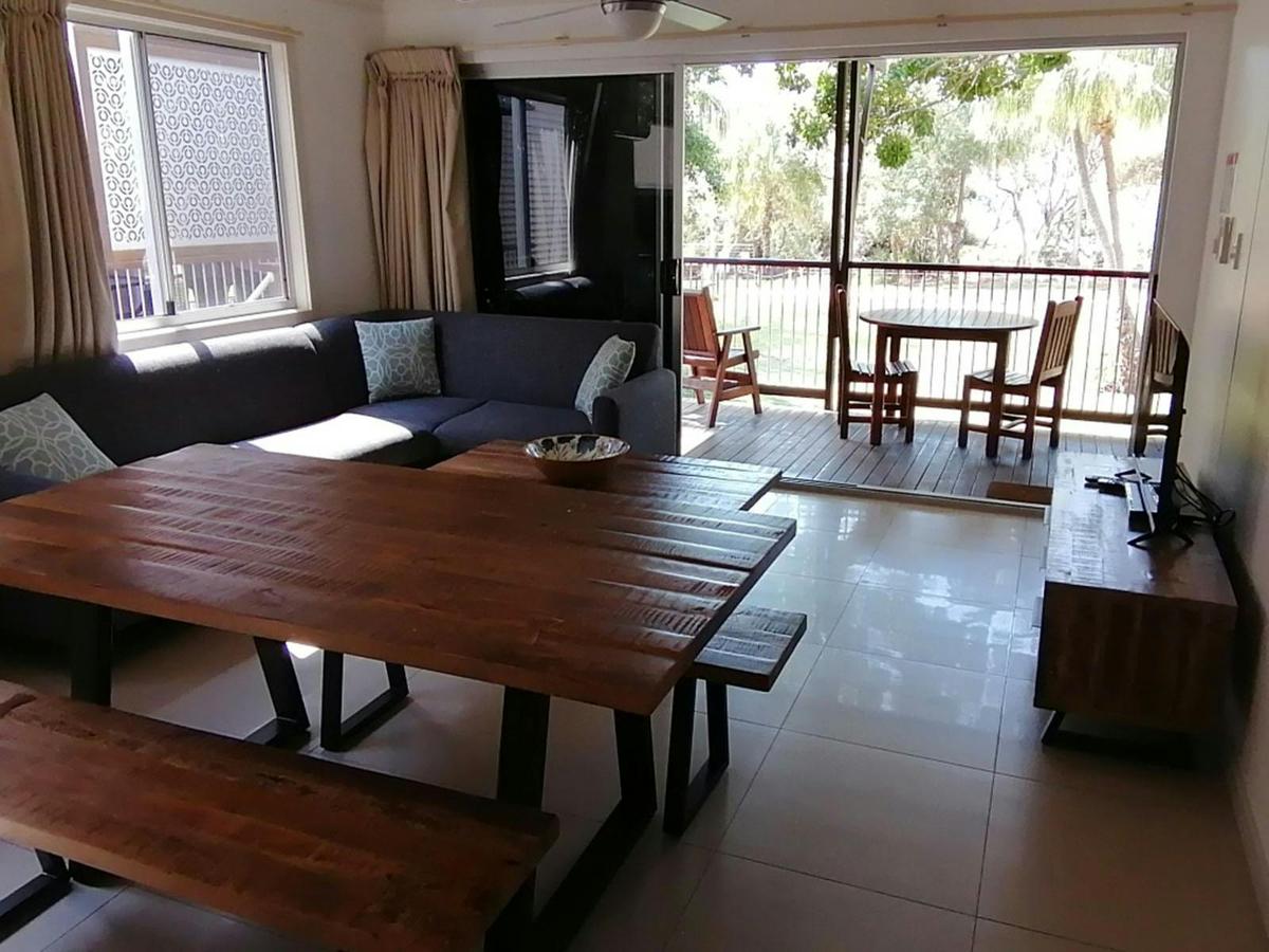 Beachfront Villa - 5pax