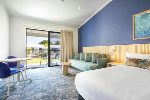 Studio Queen Room with Daybed