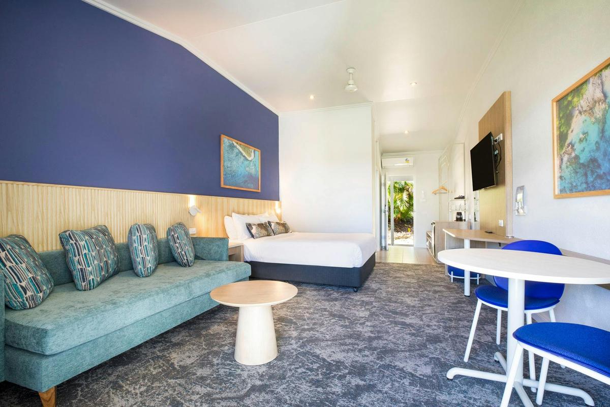 Studio Queen Room with Daybed
