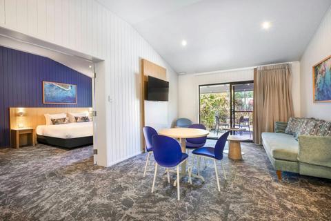 One Bedroom Apartment