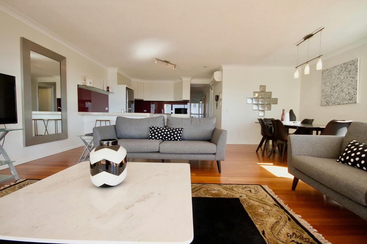 2 Bedroom Ocean View Apartment