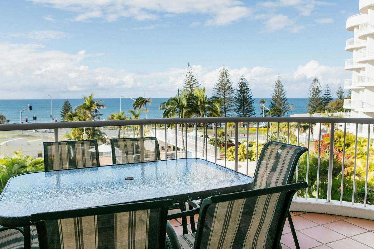 2 Bedroom Ocean View Apartment