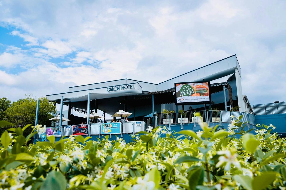 Welcome to Springfield's favourite local! Orion Hotel Springfield is open from 10am seven days a wee