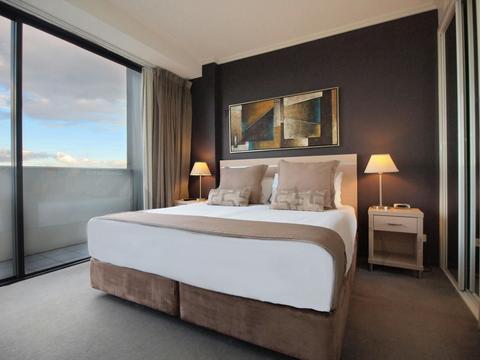 Oaks Brisbane on Margaret Suites