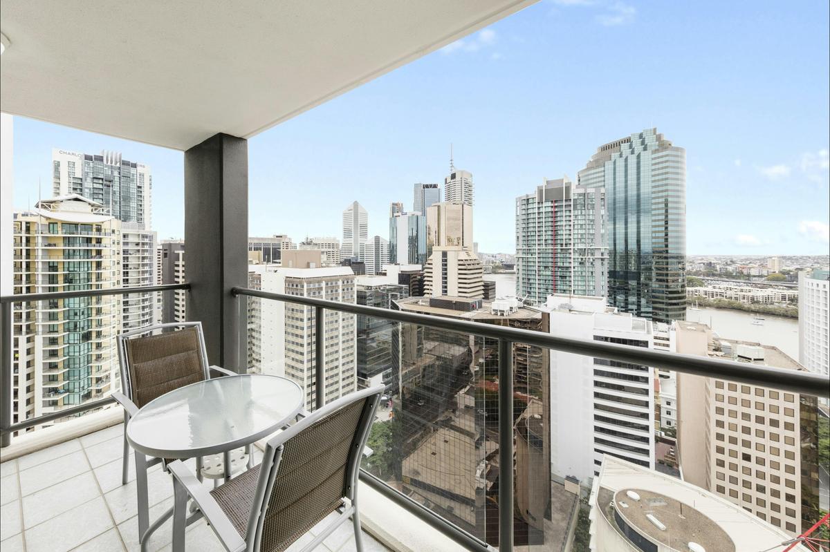 Oaks Brisbane on Margaret Suites