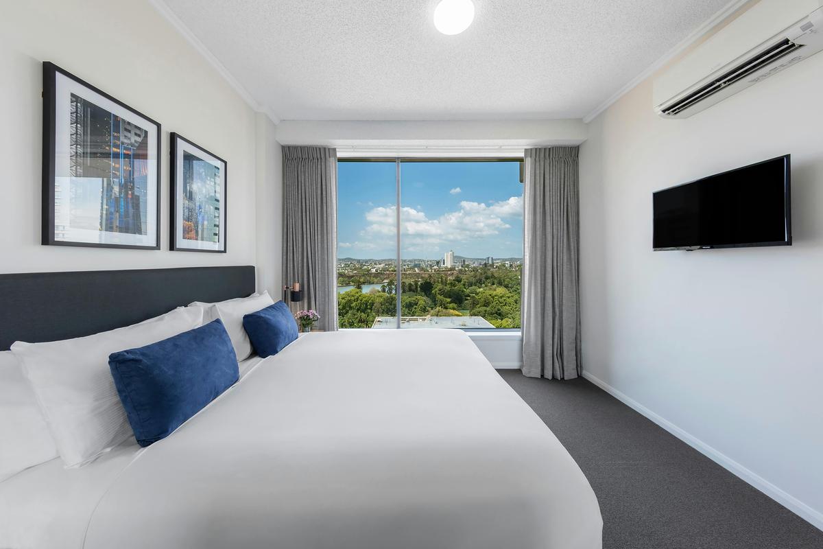 2 Bedroom Riverview Apartment