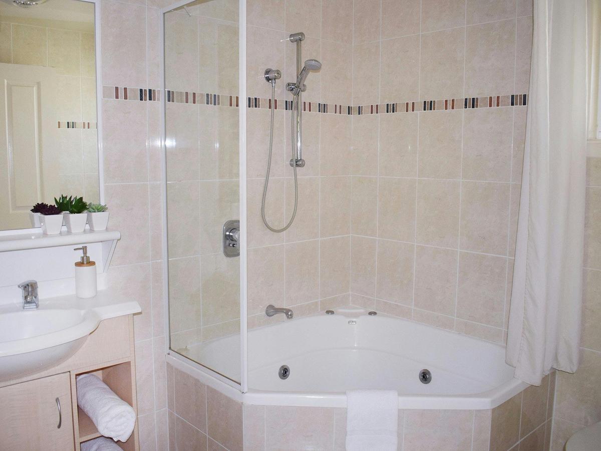 Spa Studio Unit