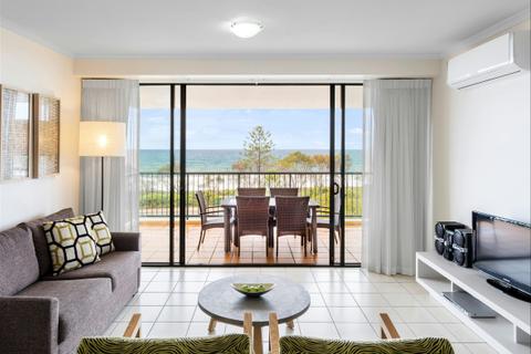 2 Bedroom Ocean View Apartment