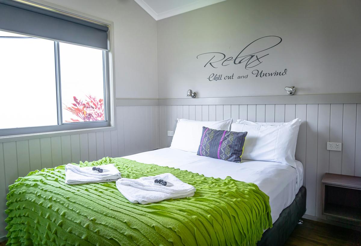 Deluxe Tropical and Seabreeze Villas