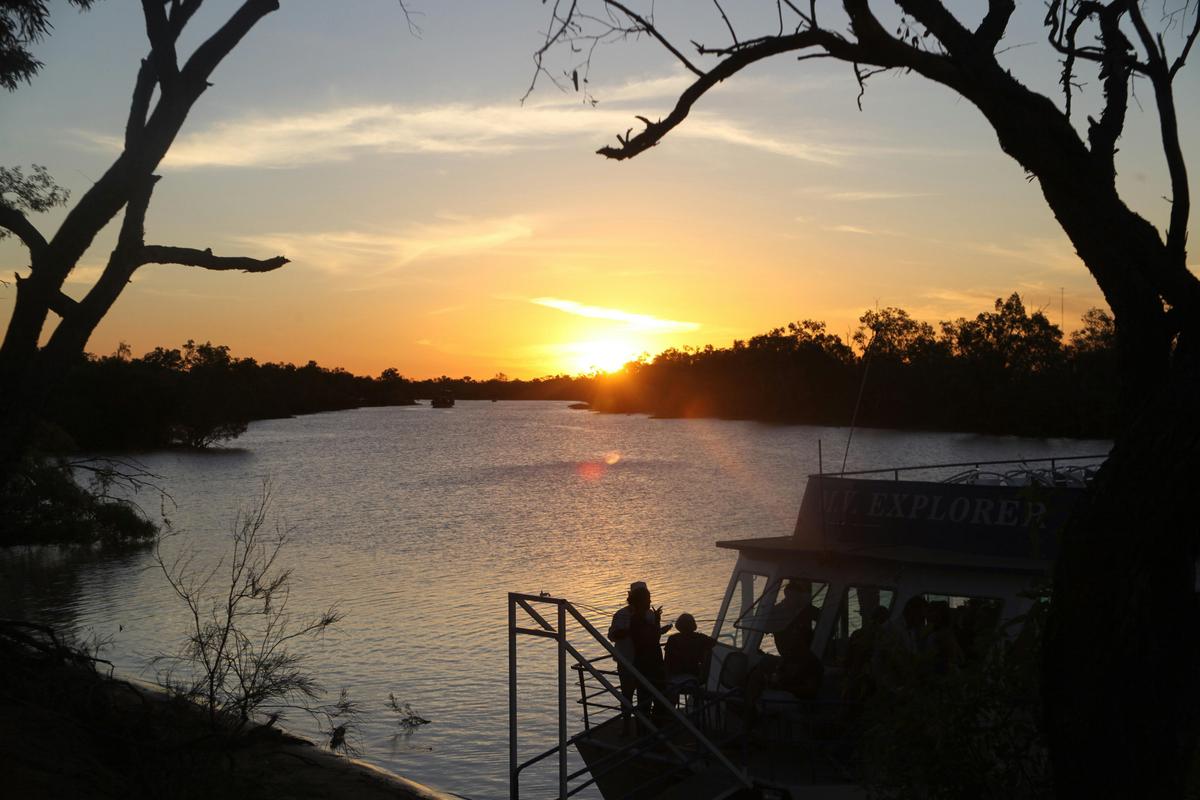 Drover's Sunset Cruise