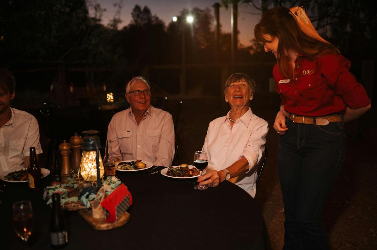 Smithy's Outback Dinner and Show