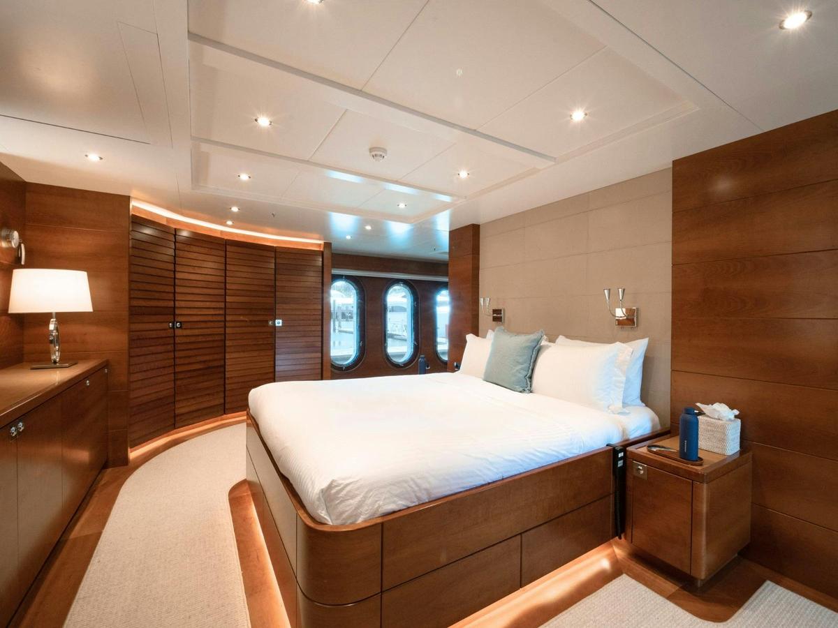 M.Y Beluga Main Cabin