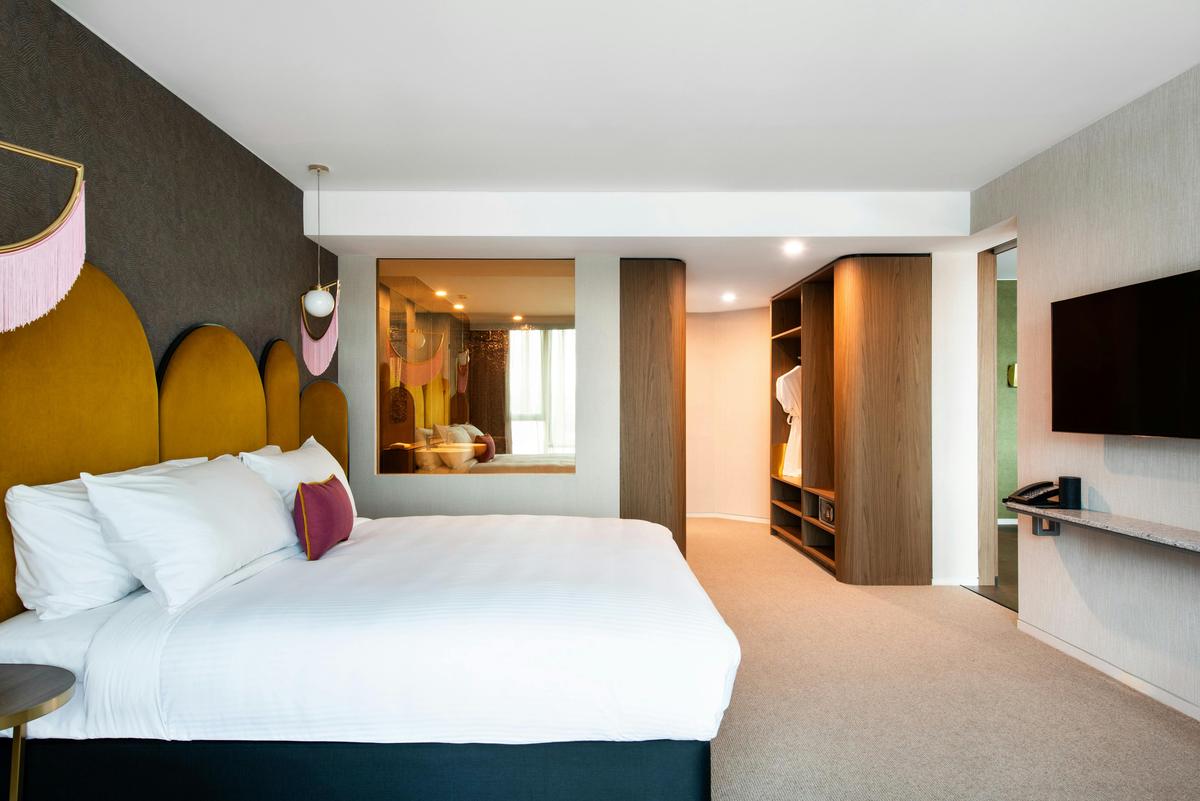 Rockstar Suite - Bedroom
