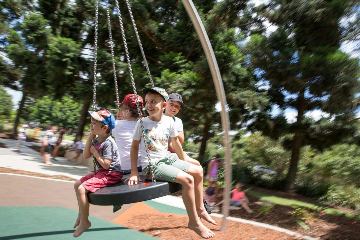 Pine Rivers Park giant park