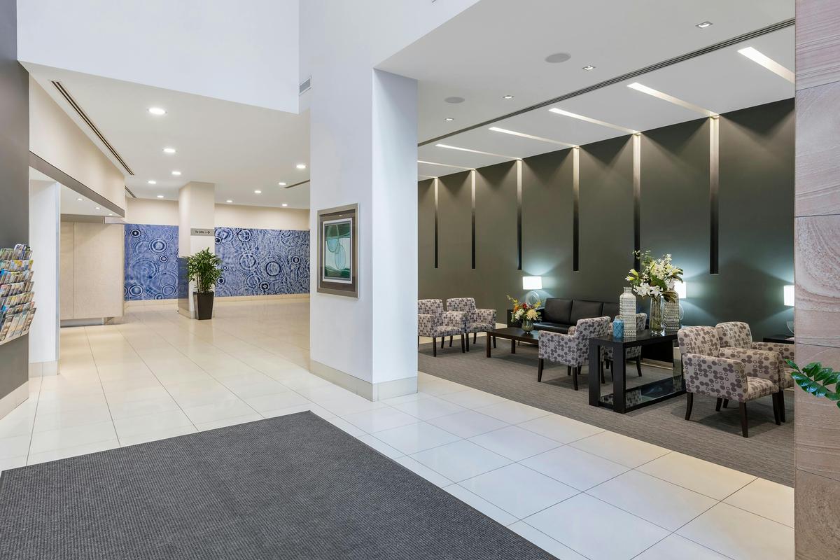 Oaks Brisbane on Charlotte Suites
