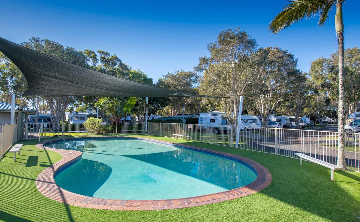 Mudjimba Beach Holiday Park - Swimming Pool and Sites