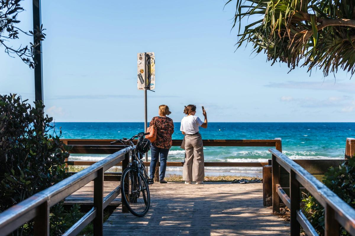 Mudjimba Beach Holiday Park - Beach entrance