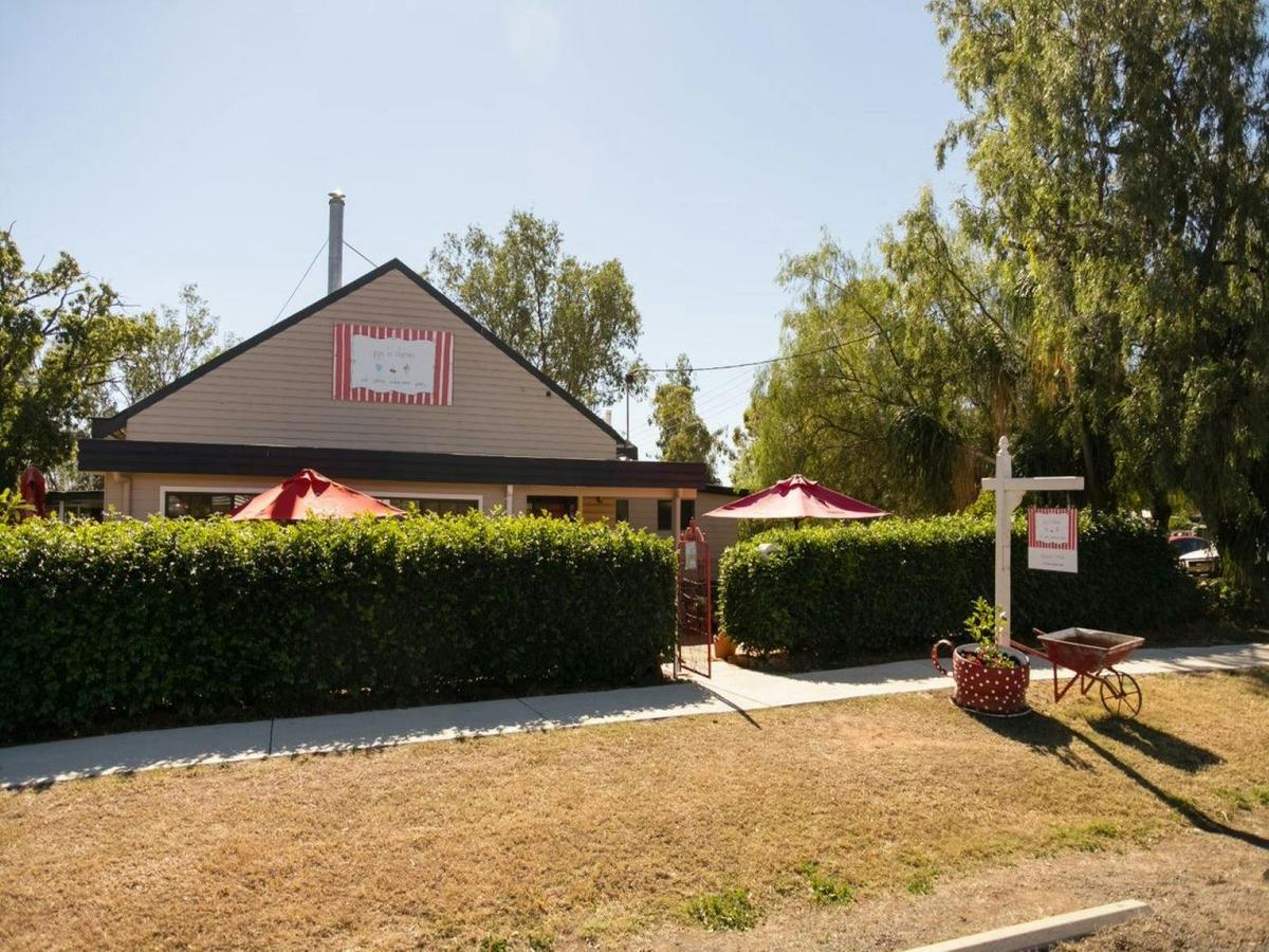 Pips n Cherries Cafe