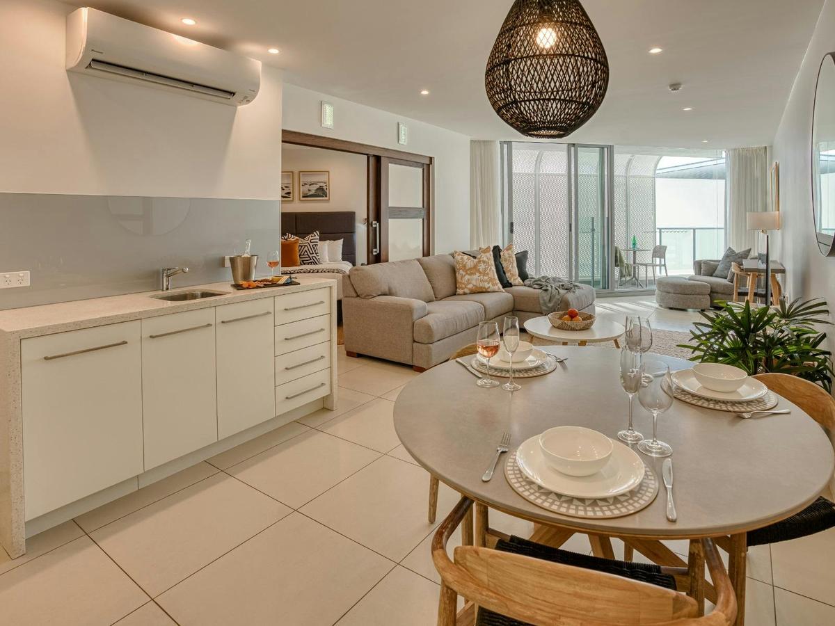 One Bedroom Partial Beach View Spa Penthouse