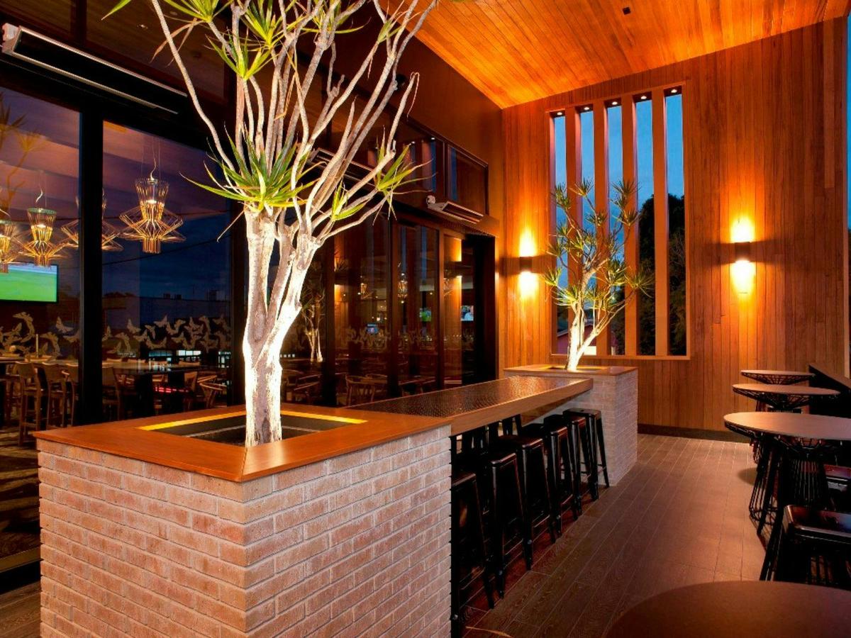 Zinc Bar Balcony