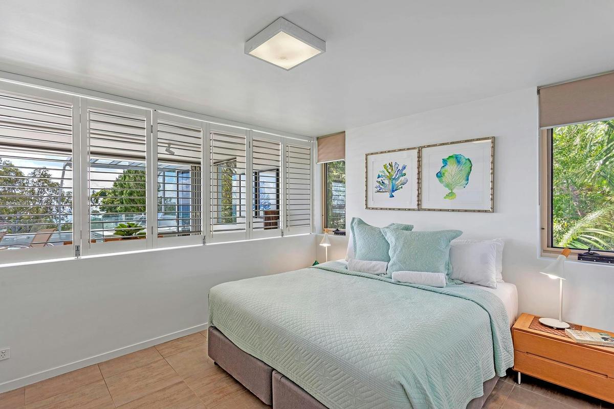 Apartment 9 2 Bedroom Ocean View