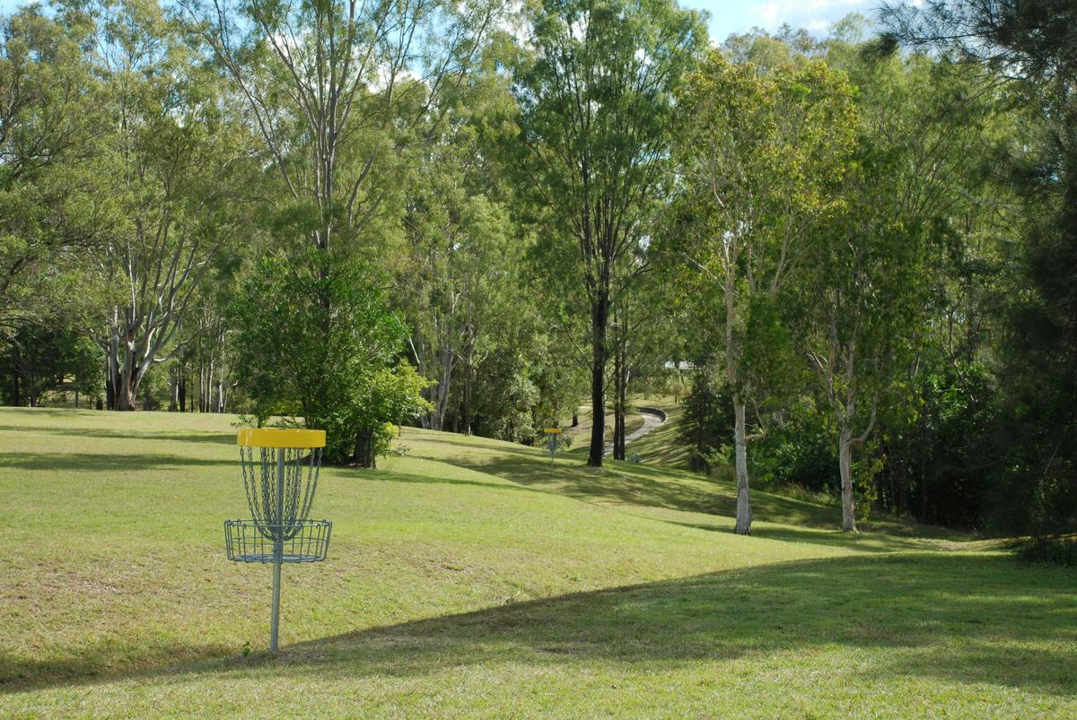 Pioneer Country Park disc golf goals