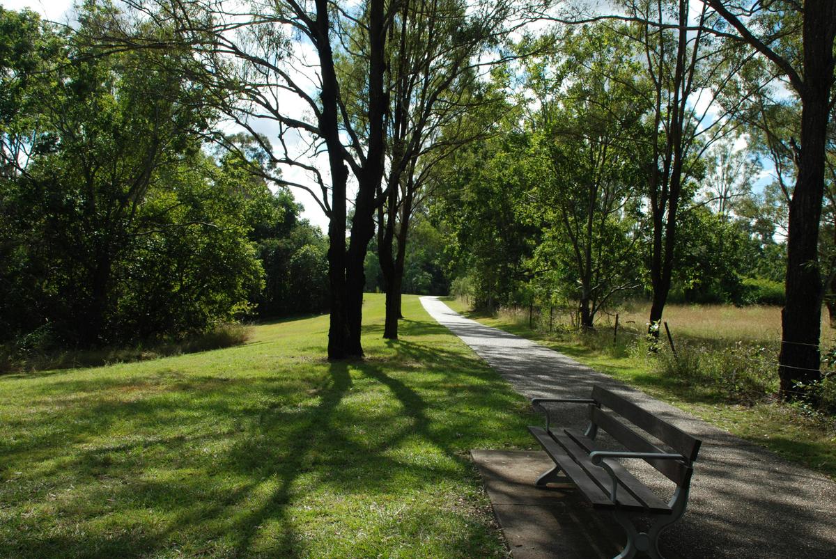 Pioneer Country Park pathway
