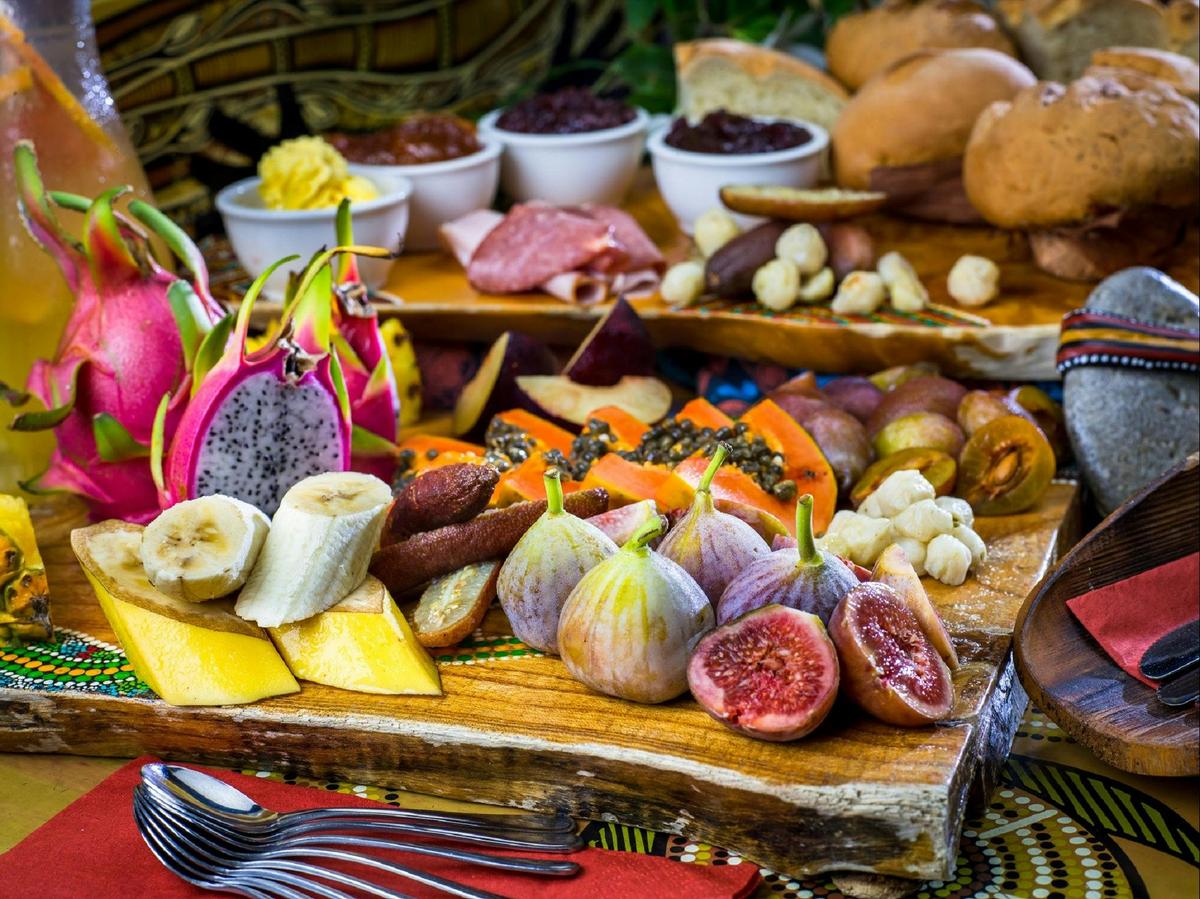 Tropical fruit tasting