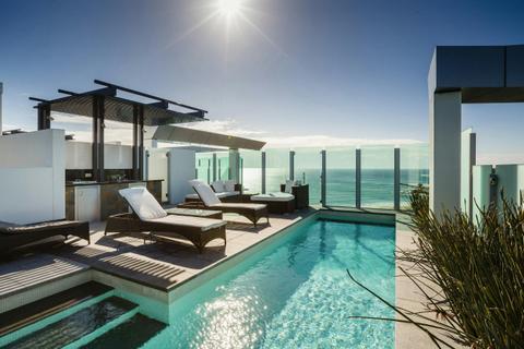 2 Bedroom Sub Penthouse With Pool
