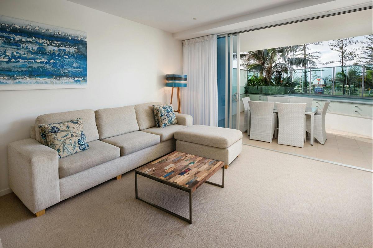 2 Bedroom Apartment With Pool
