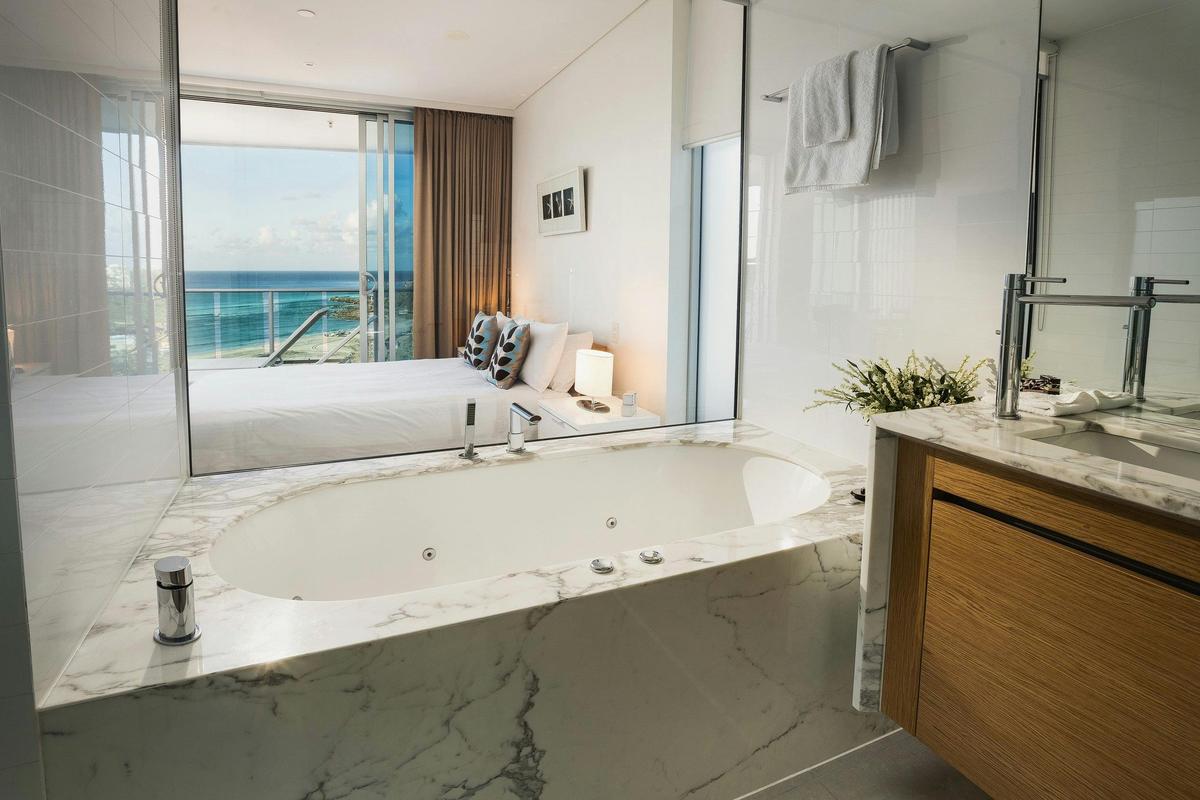 2 Bedroom Sub Penthouse With Pool