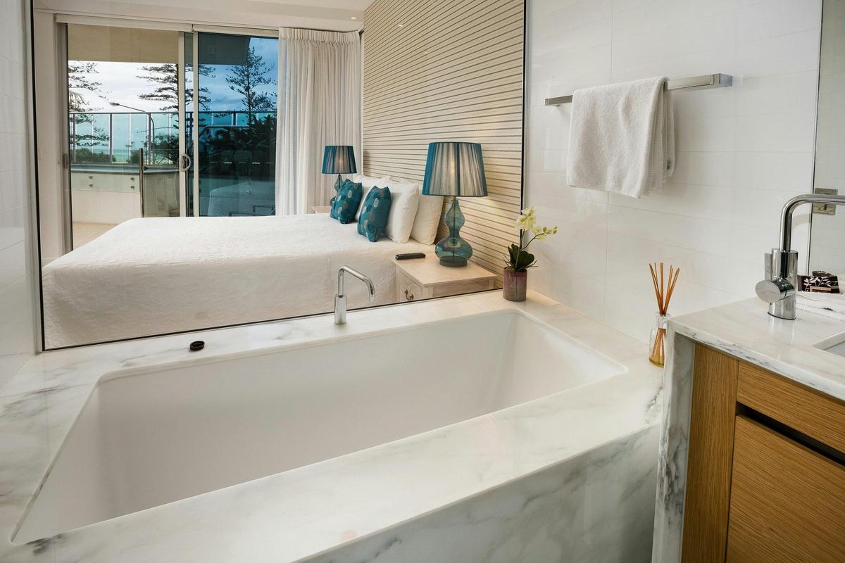 2 Bedroom Apartment With Pool