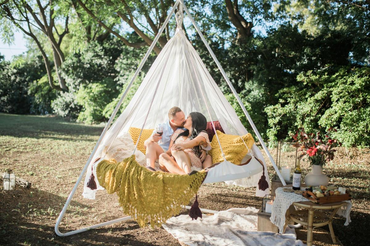 Picture Perfect Pod Picnic is luxe romance