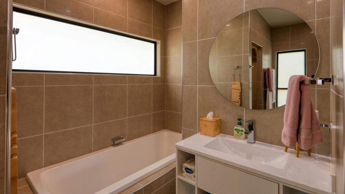 1 Bedroom Cabin with Sofa Bed
