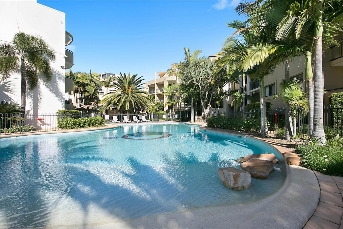 Heated Pool ideal for all the family
